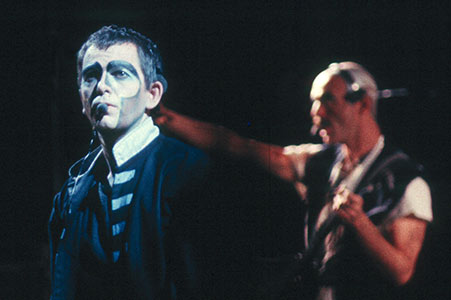 Peter Gabriel live in concert 1982